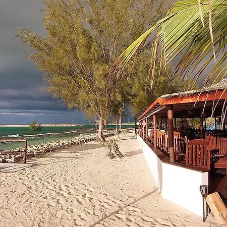 Ecolodge Du Menabe Belo 外观 照片