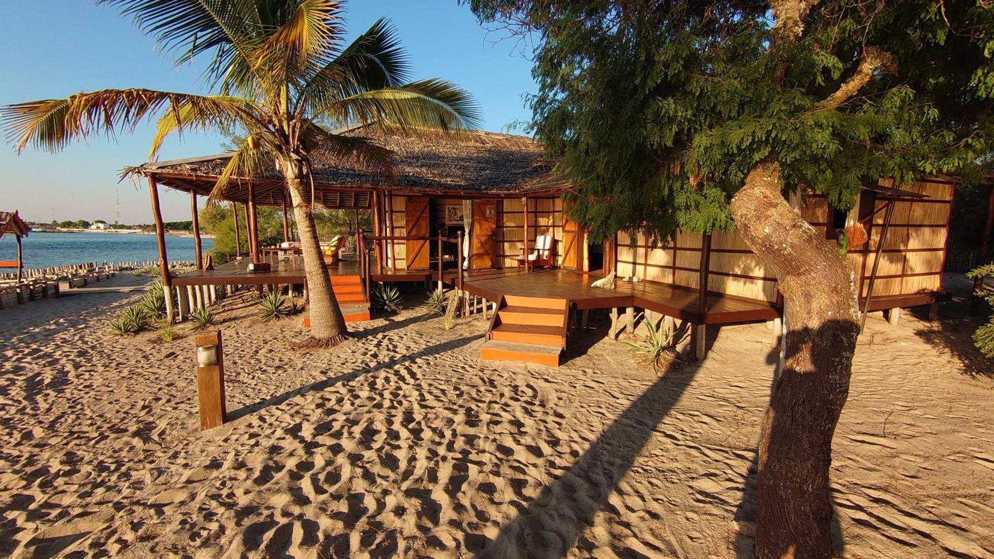 Ecolodge Du Menabe Belo 外观 照片